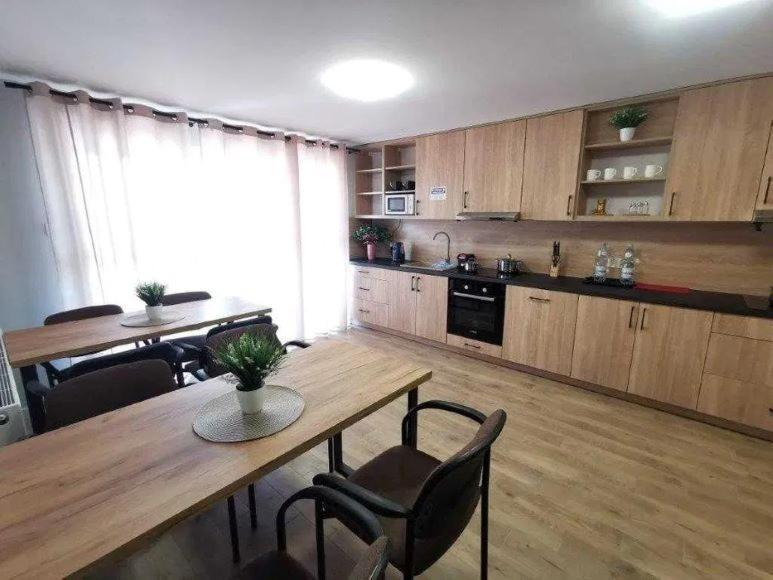 Tanie Noclegi, Kwatery, Pokoje Do Wynajecia , Targi Kielce Exterior foto
