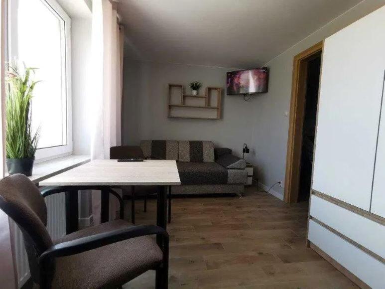Tanie Noclegi, Kwatery, Pokoje Do Wynajecia , Targi Kielce Exterior foto