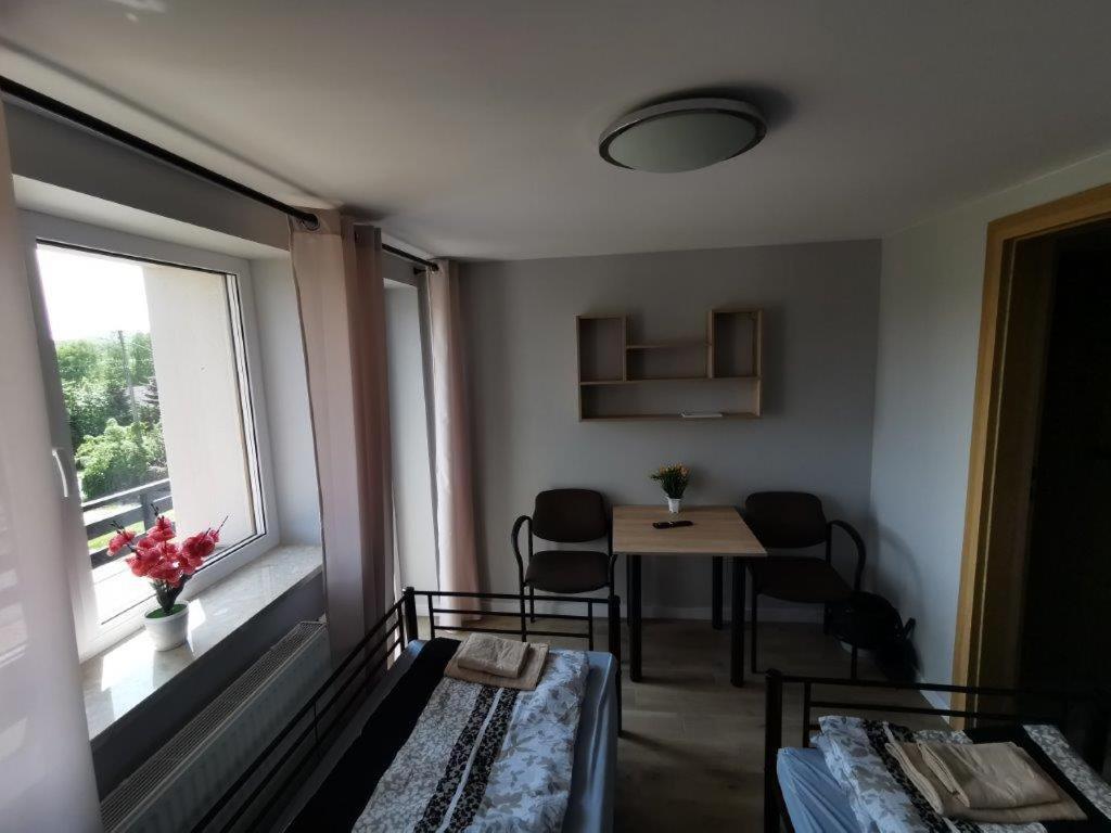 Tanie Noclegi, Kwatery, Pokoje Do Wynajecia , Targi Kielce Exterior foto